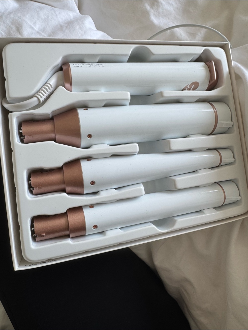 T3 whirl trio White and Rose Gold Interchangeable Curling Wand Set